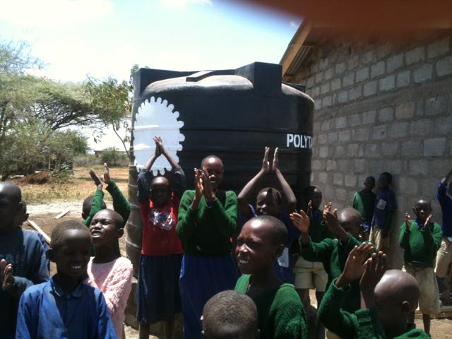 Moving the tank using child power